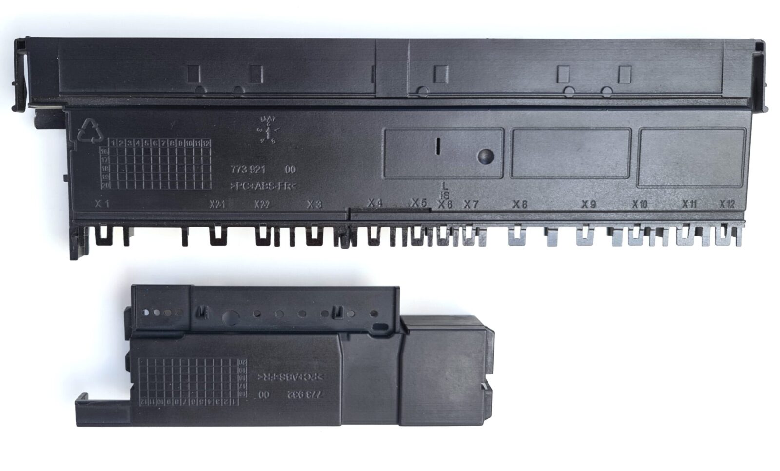 Präzise Oldtimer-Vakuumguss-Bauteile – formstabil, abbildungstreu und mit tiefen Hinterschnitten gefertigt.